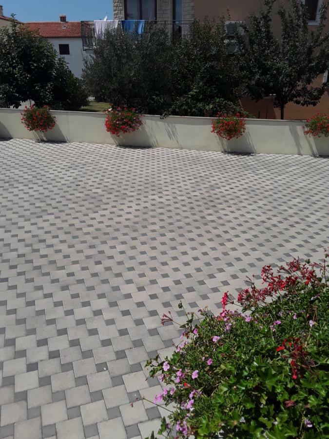 Apartments Barbic Umag Buitenkant foto
